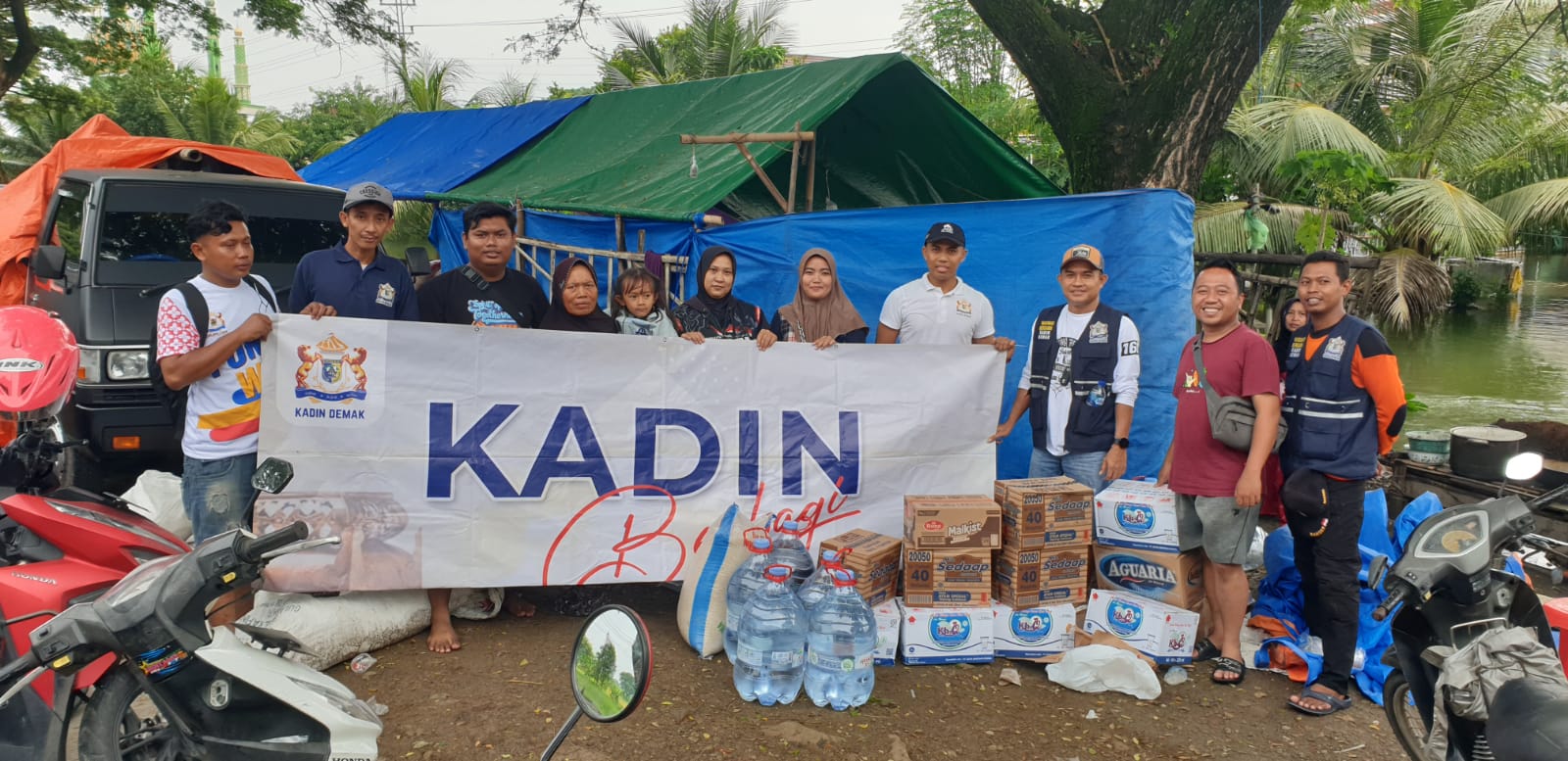 demak berbagi banjir karanganyar 5