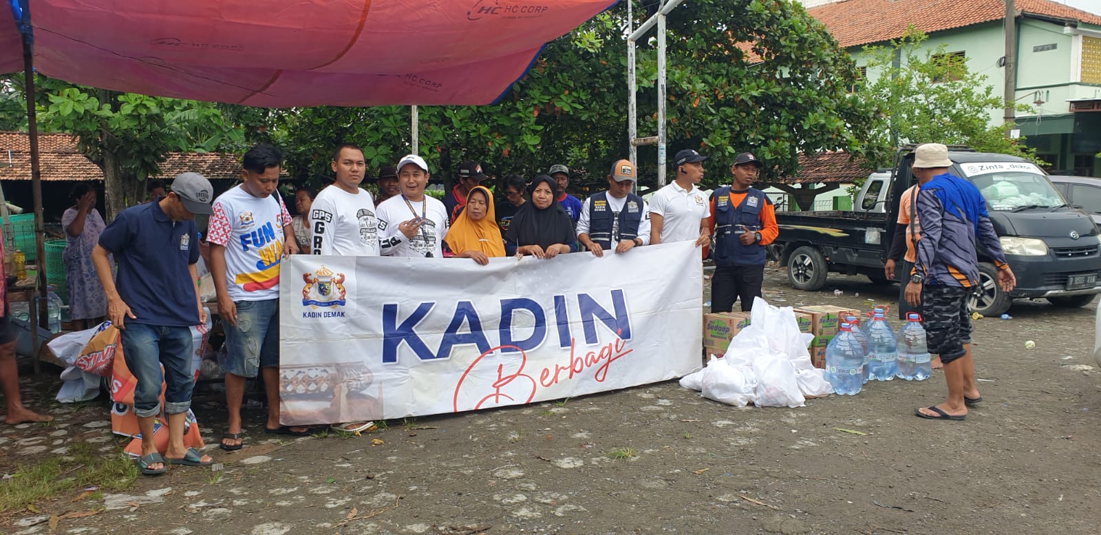 demak berbagi banjir karanganyar 2