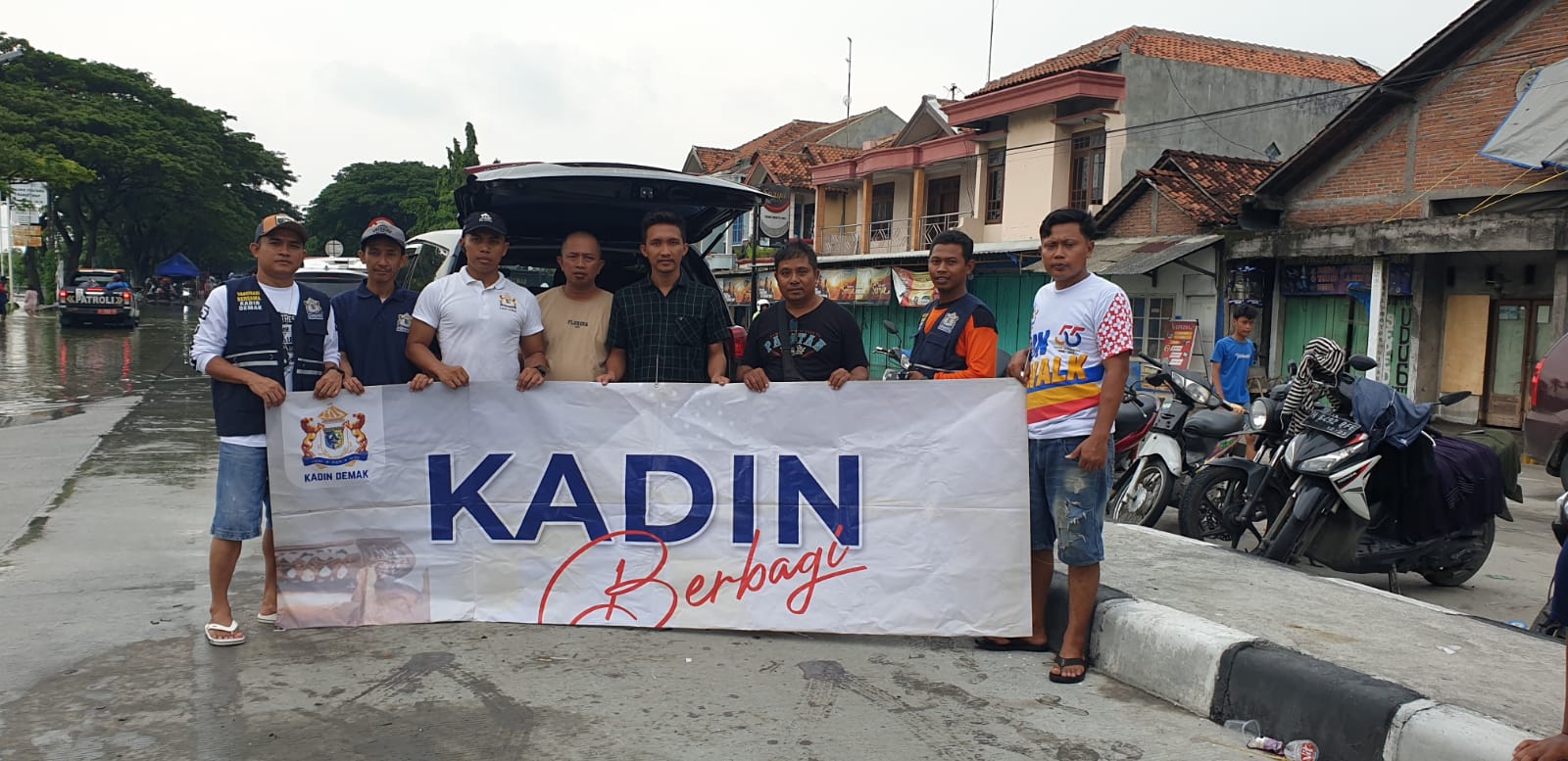 demak berbagi banjir karanganyar 4